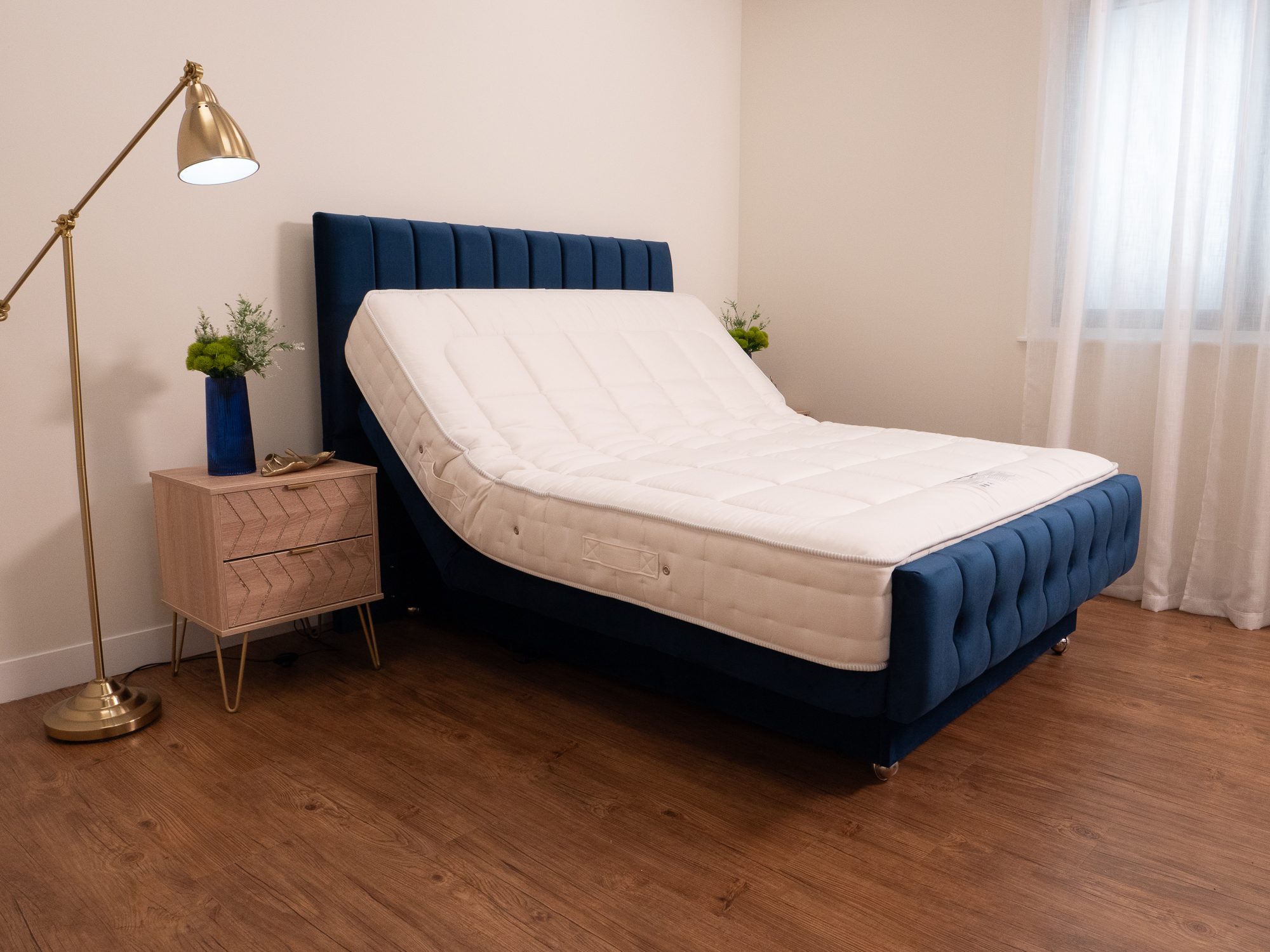 Heritage Buckingham Adjustable Bed