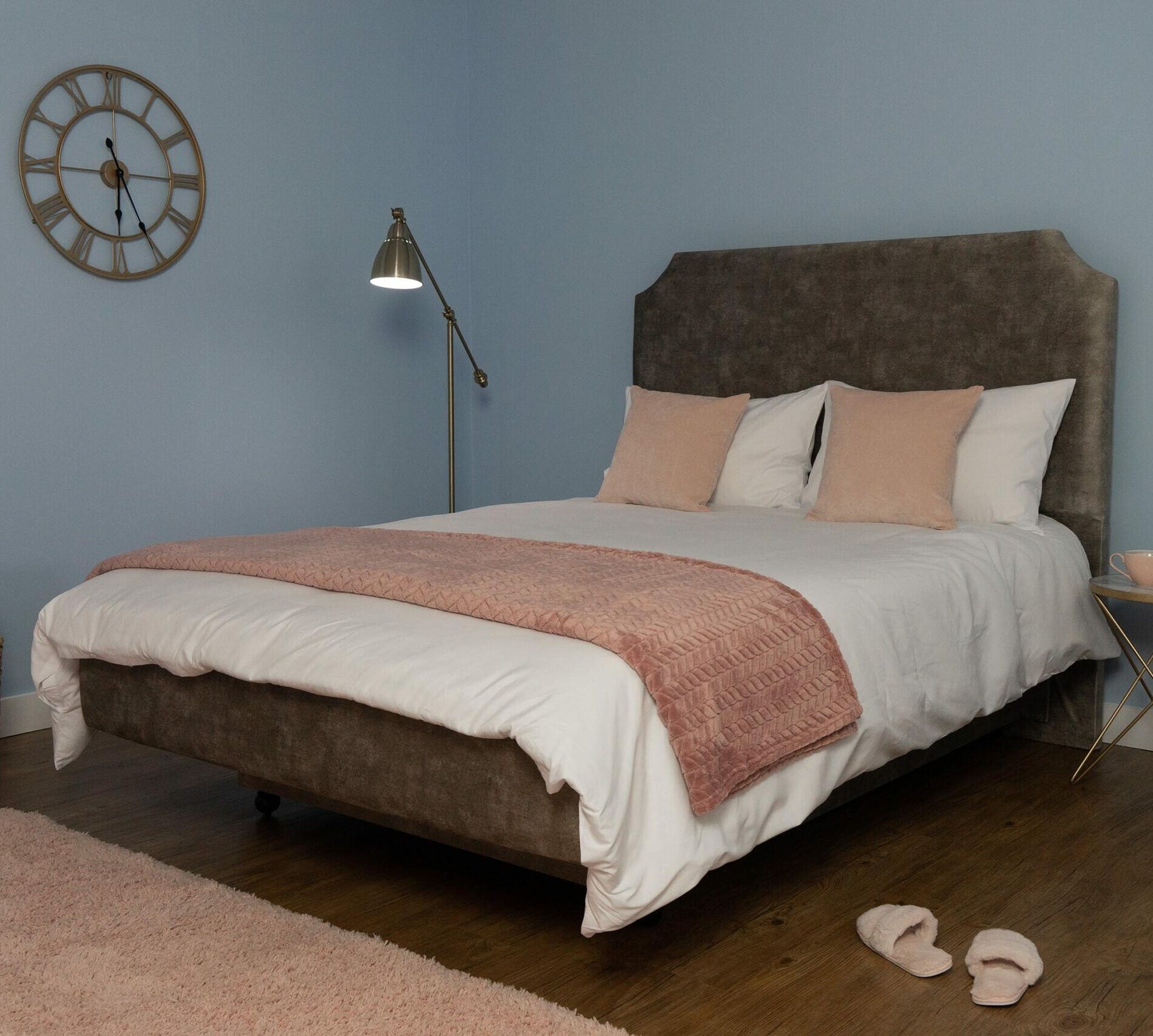 Heritage Wentworth Bed